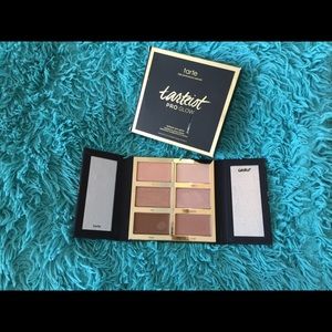 Tarteist™ PRO Glow Highlight & Contour Palette